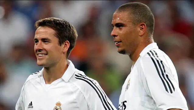 金投入并引 金投入并引